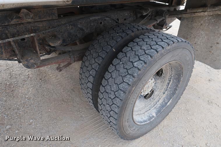 image for item DD9523 1999 Ford F550 dump truck