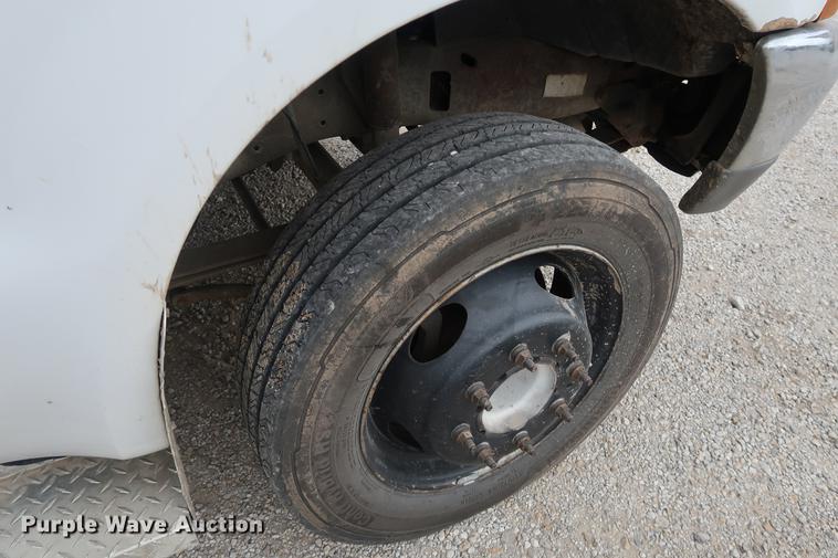 image for item DD9523 1999 Ford F550 dump truck