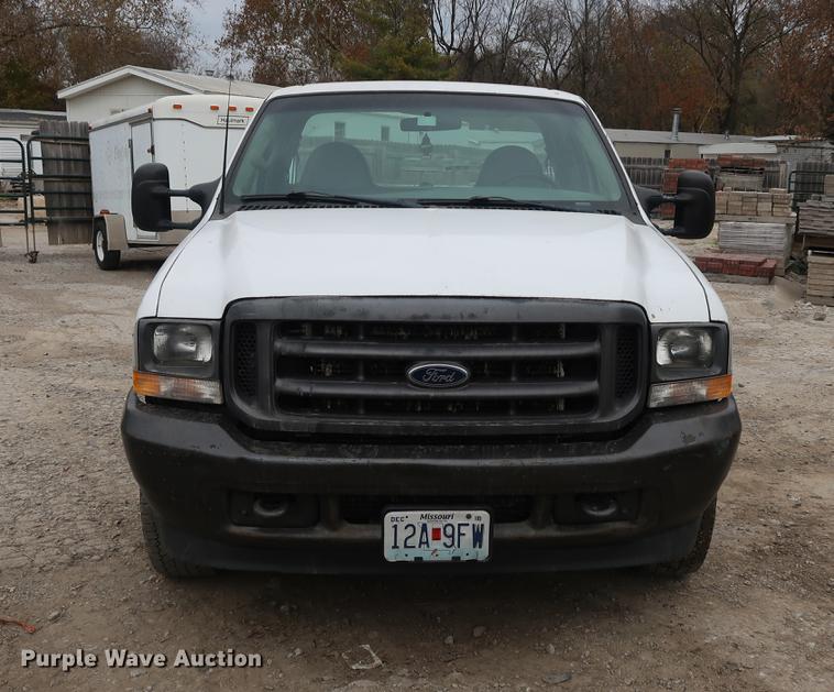 image for item DD9525 2002 Ford F250 Super Duty SuperCab pickup truck