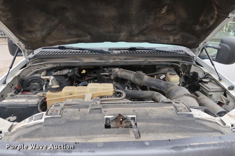 image for item DD9525 2002 Ford F250 Super Duty SuperCab pickup truck