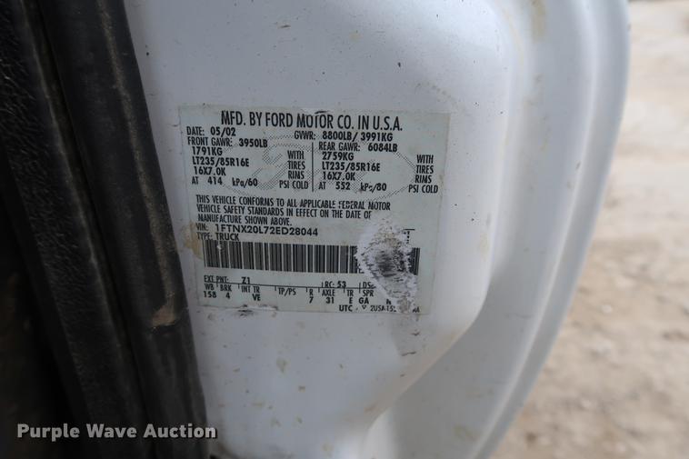 image for item DD9525 2002 Ford F250 Super Duty SuperCab pickup truck