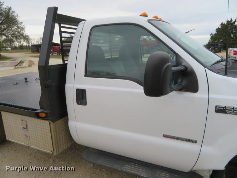 image for item DF9856 1999 Ford F550 Super Duty flatbed truck