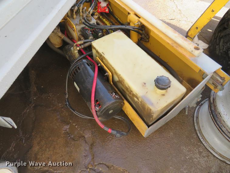 image for item DI9916 Grove SM3248E scissor lift