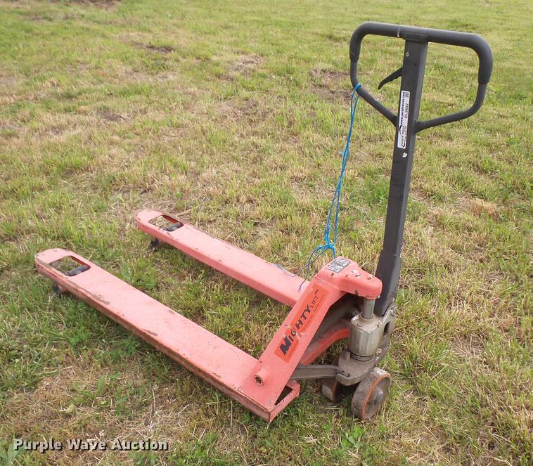 image for item DL9692 Mighty Lift pallet jack