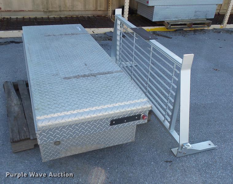 image for item DX9275 Automotive accessories