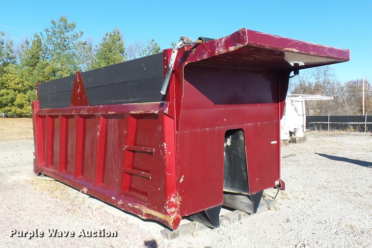 image for item DX9279 2003 Heil dump bed