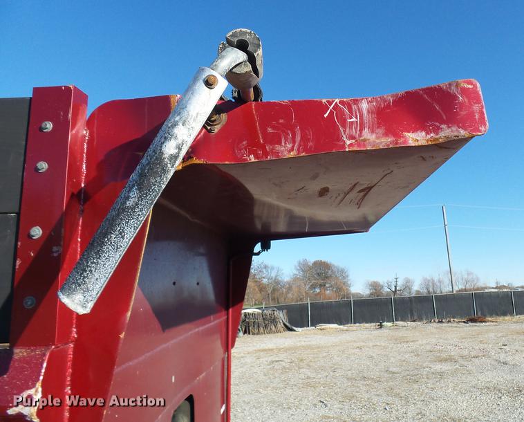 image for item DX9279 2003 Heil dump bed