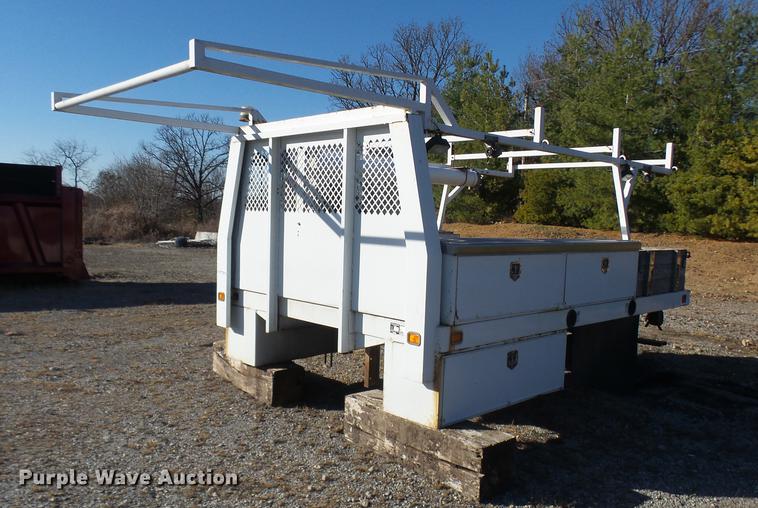 image for item DX9281 2006 Harbor truck body/Knapheide utility bed