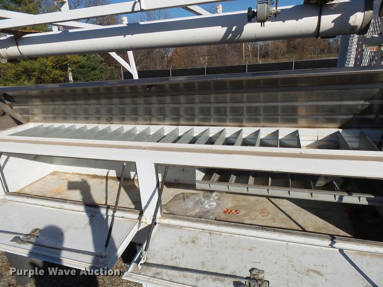 image for item DX9281 2006 Harbor truck body/Knapheide utility bed