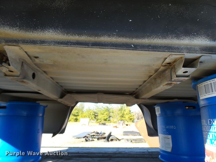 image for item DX9282 2002 Ford F250 pickup truck bed