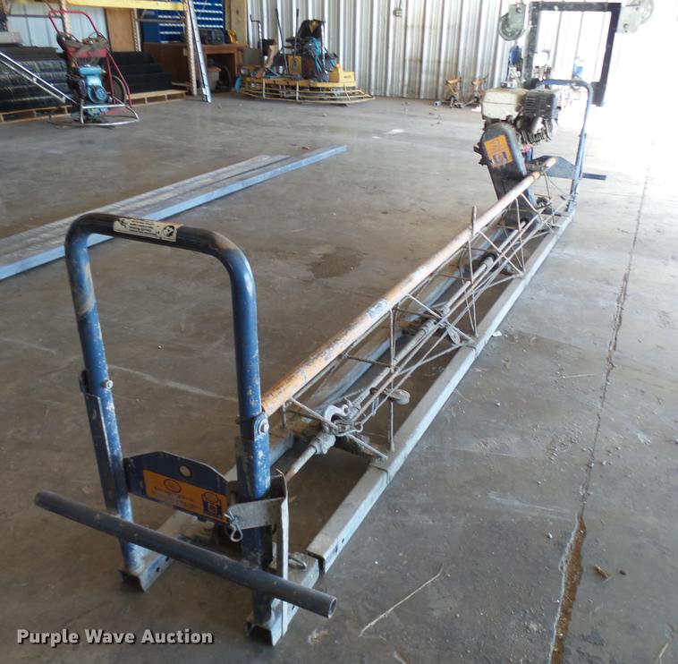 image for item DX9287 Vibratory screed