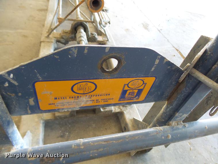 image for item DX9287 Vibratory screed