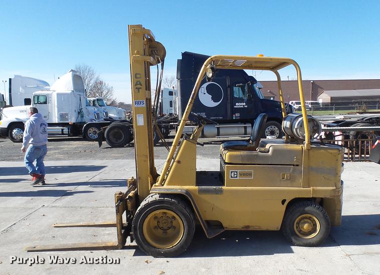 image for item DX9297 Caterpillar V60B forklift