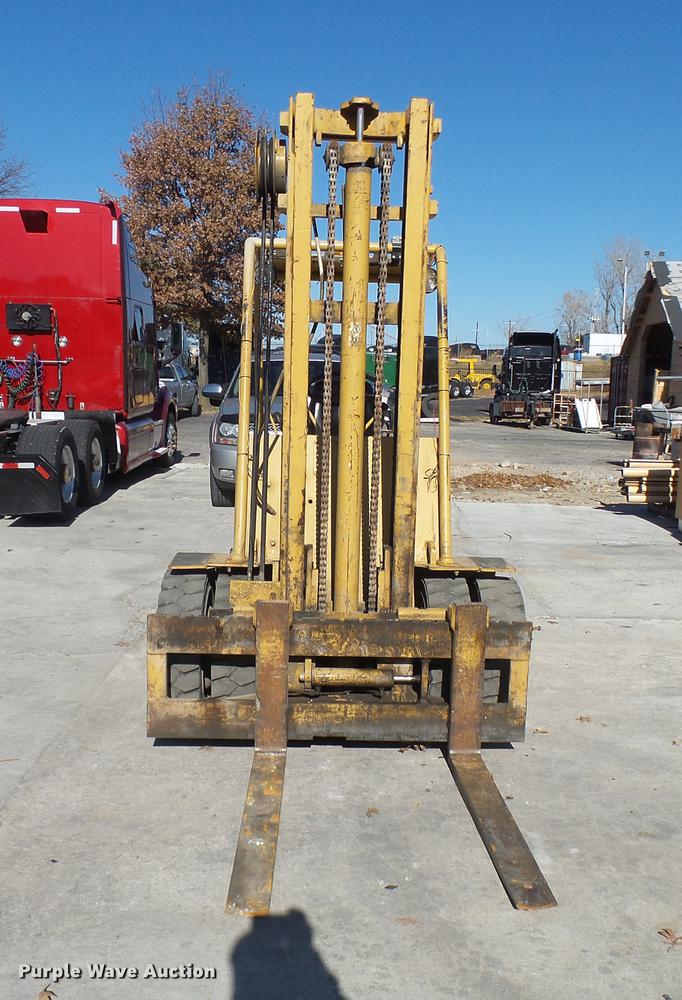 image for item DX9297 Caterpillar V60B forklift