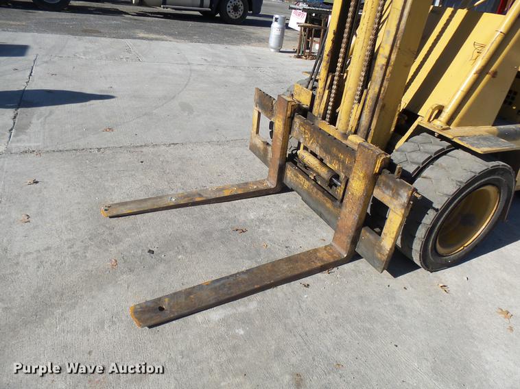 image for item DX9297 Caterpillar V60B forklift