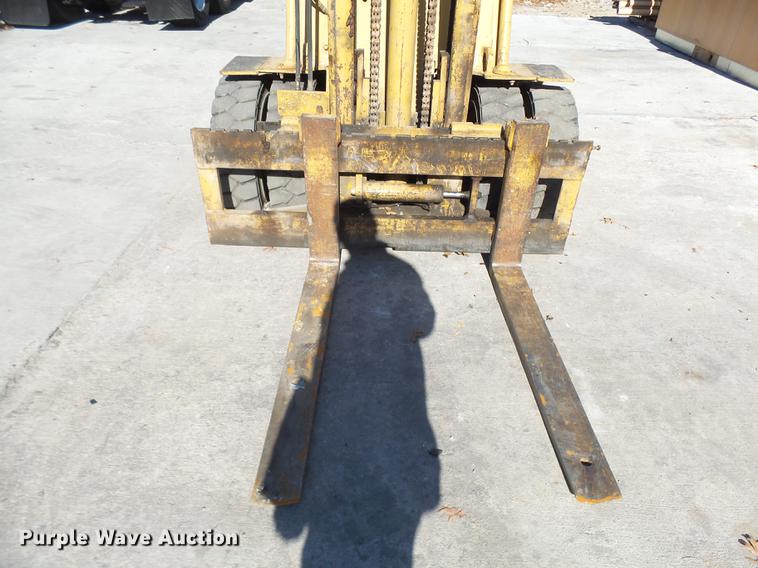 image for item DX9297 Caterpillar V60B forklift