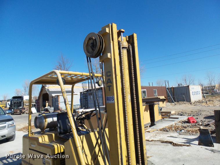 image for item DX9297 Caterpillar V60B forklift