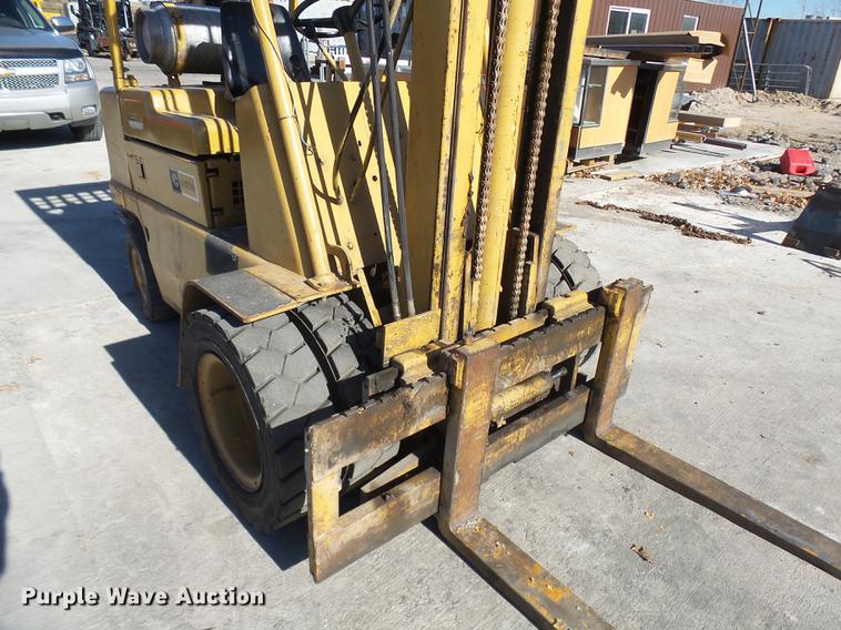 image for item DX9297 Caterpillar V60B forklift