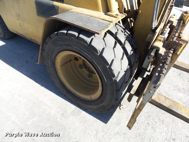 image for item DX9297 Caterpillar V60B forklift