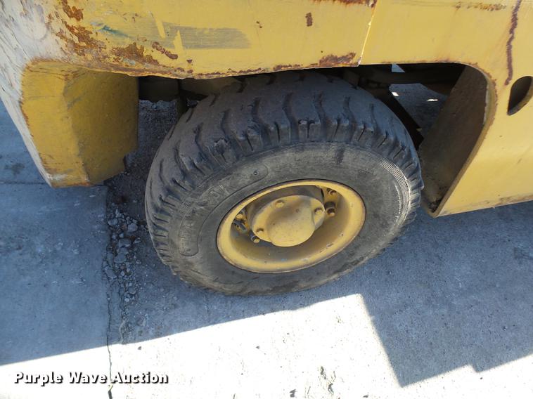 image for item DX9297 Caterpillar V60B forklift