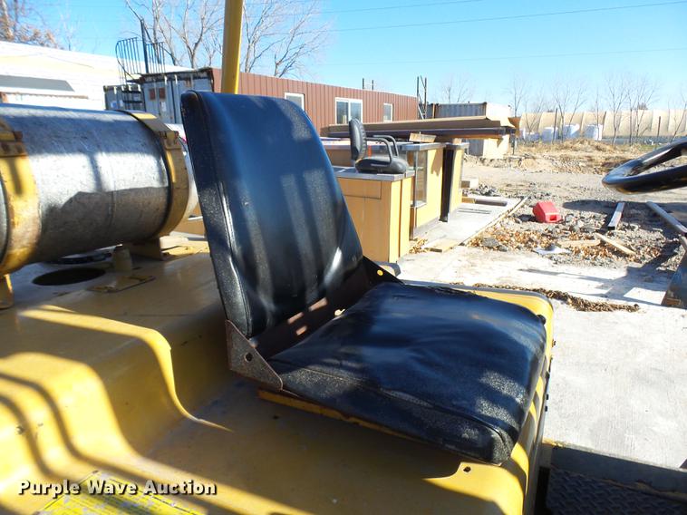 image for item DX9297 Caterpillar V60B forklift