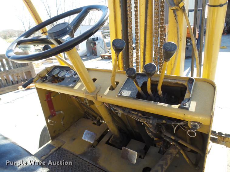 image for item DX9297 Caterpillar V60B forklift