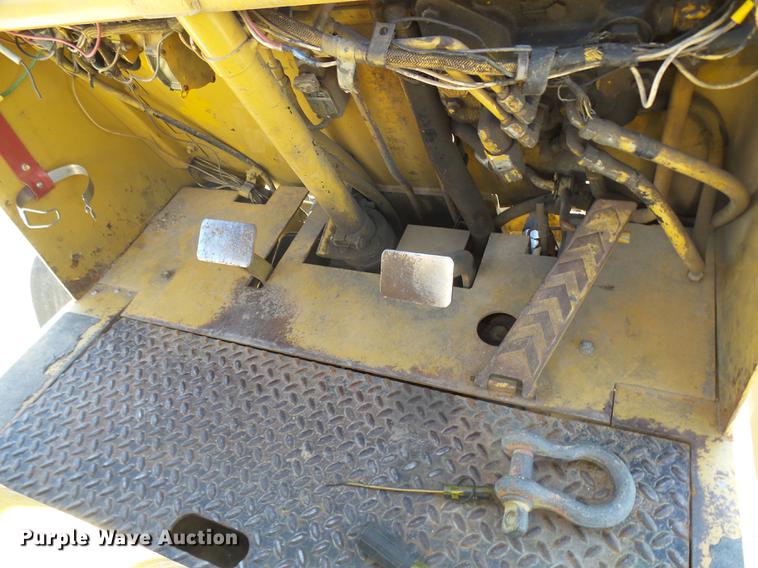image for item DX9297 Caterpillar V60B forklift