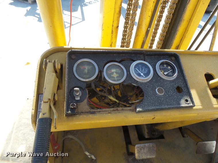 image for item DX9297 Caterpillar V60B forklift