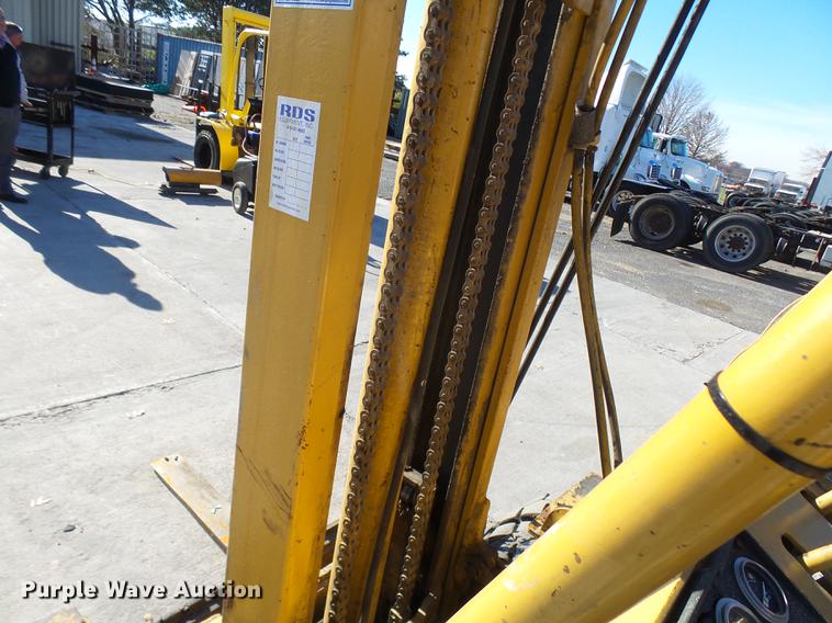 image for item DX9297 Caterpillar V60B forklift