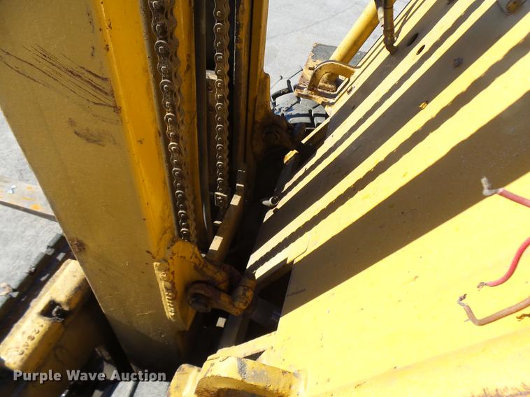 image for item DX9297 Caterpillar V60B forklift