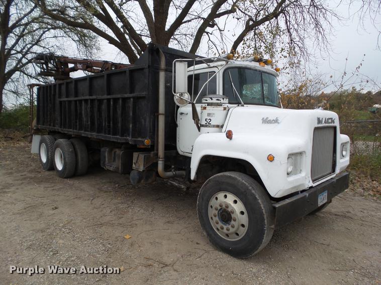image for item DZ9029 1978 Mack truck with Hawk loader