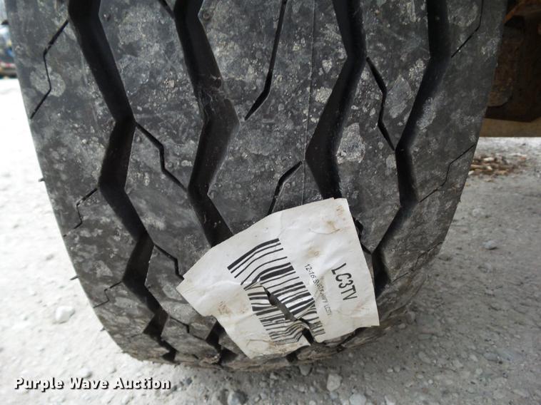 image for item DZ9030 Bandit 250 wood chipper