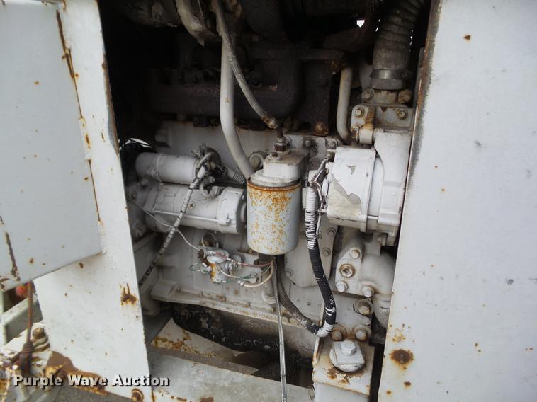 image for item DZ9030 Bandit 250 wood chipper