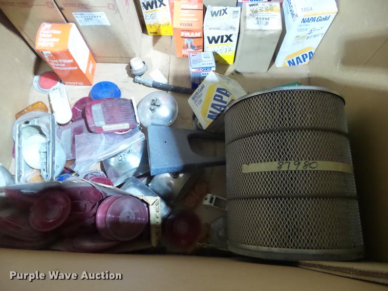 image for item DZ9106 Assorted oil filters and air filters