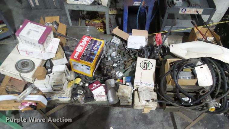 image for item DZ9109 Gaskets, fittings, and parts