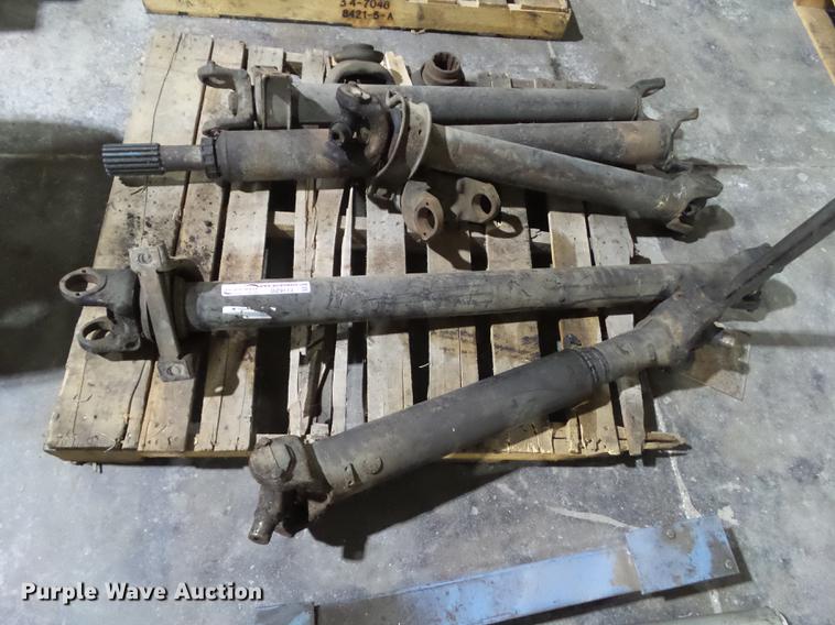 image for item DZ9113 Freightliner driveshafts with yokes