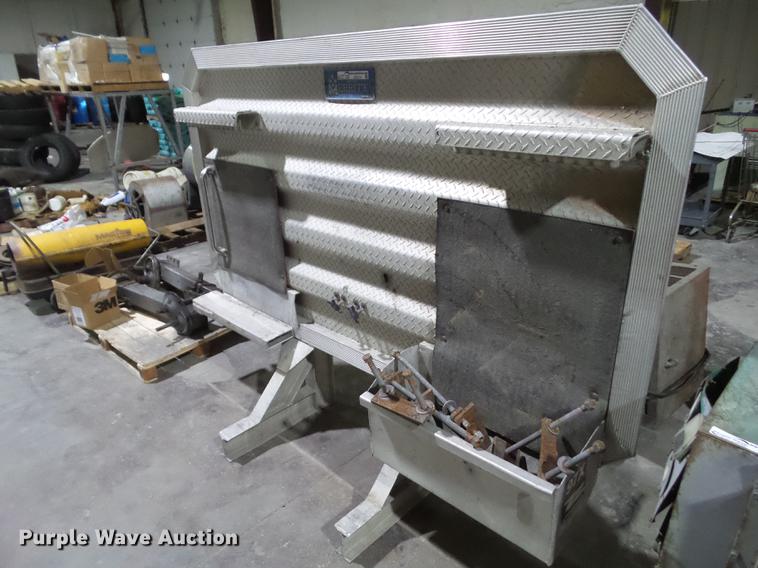 image for item DZ9121 Merritt aluminum headache rack