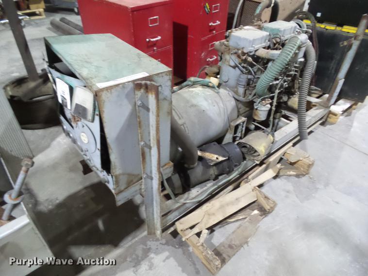 image for item DZ9122 Onan generator set