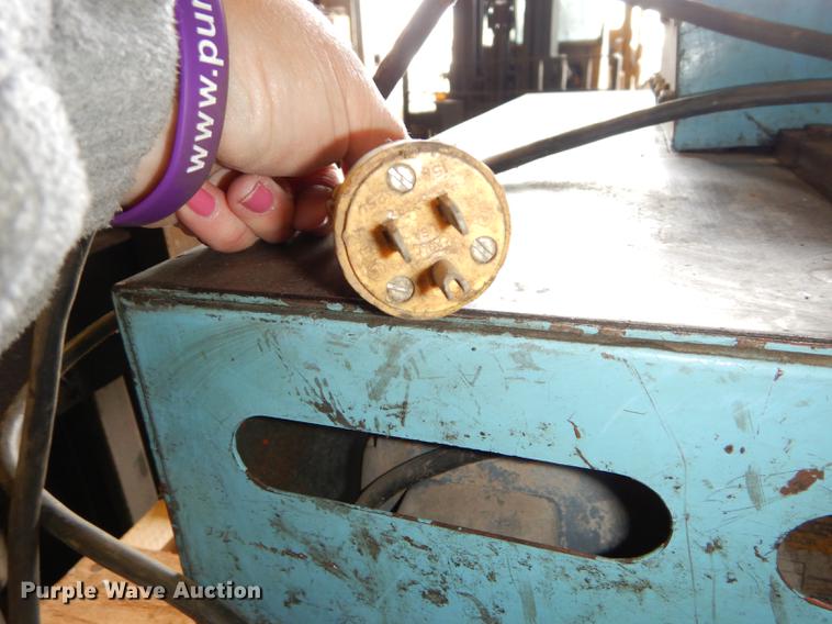 image for item EC9754 Lockformer