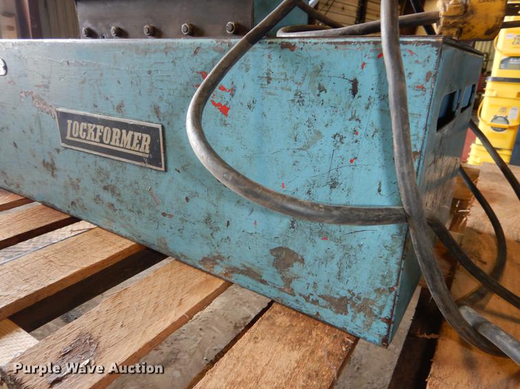 image for item EC9754 Lockformer