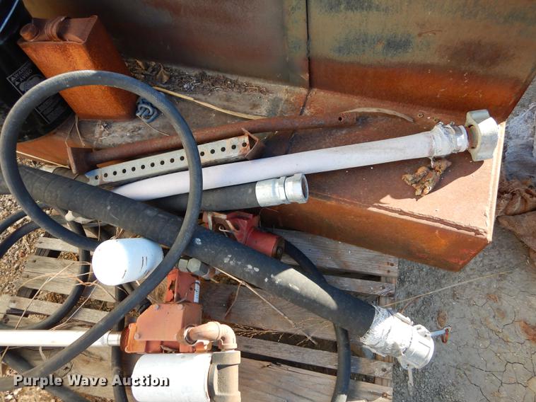 image for item EC9784 L-shaped fuel tank