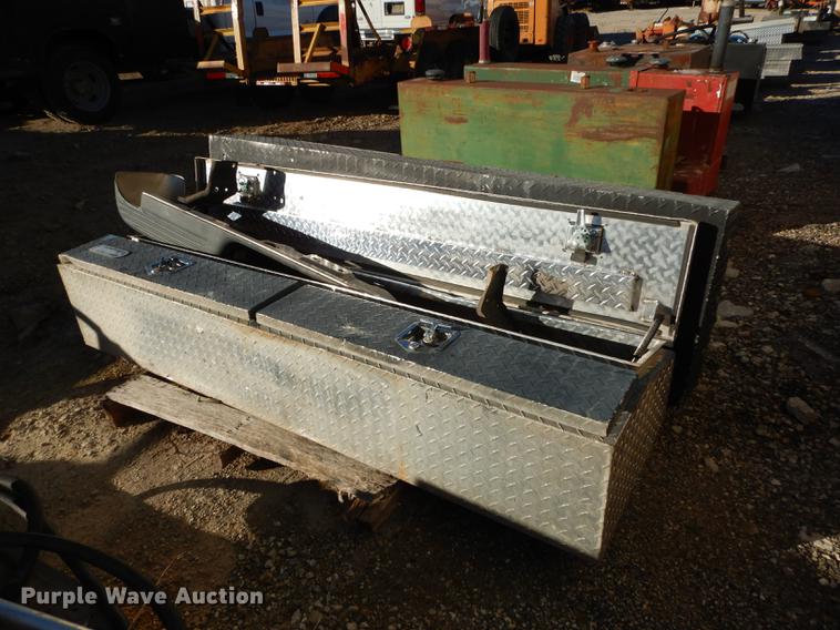 image for item EC9785 Automotive parts and accessories