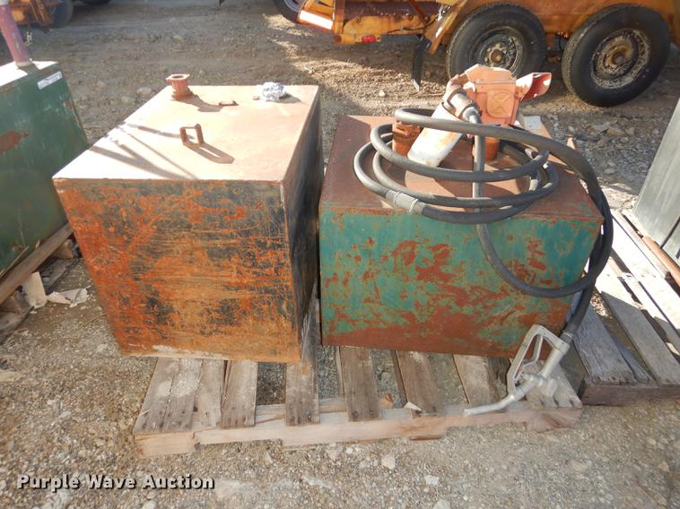 image for item EC9787 (2) fuel tanks