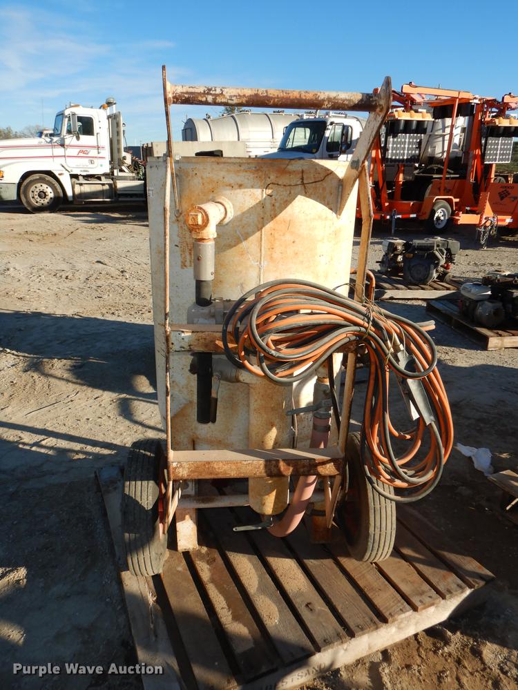 image for item EC9796 (2) Schmidt abrasive blasters