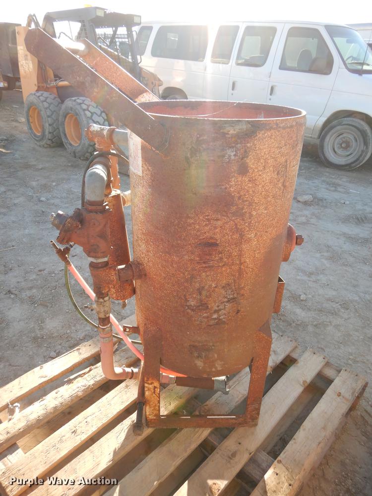 image for item EC9796 (2) Schmidt abrasive blasters