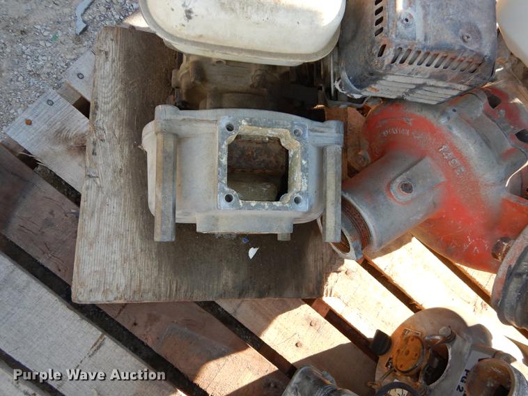 image for item EC9799 (4) water pumps