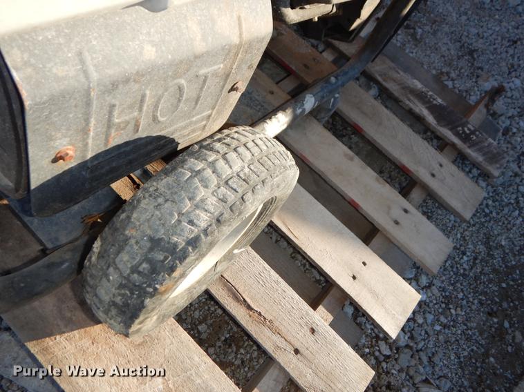 image for item EC9801 Generac XP6500E generator