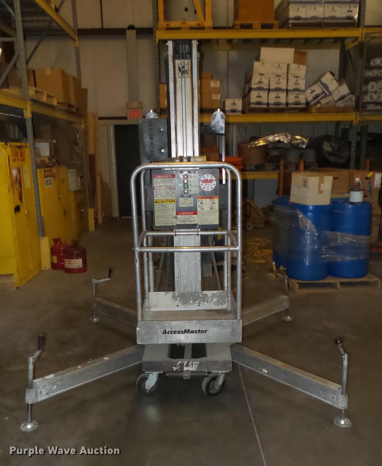 image for item ED9166 JLG vertical lift