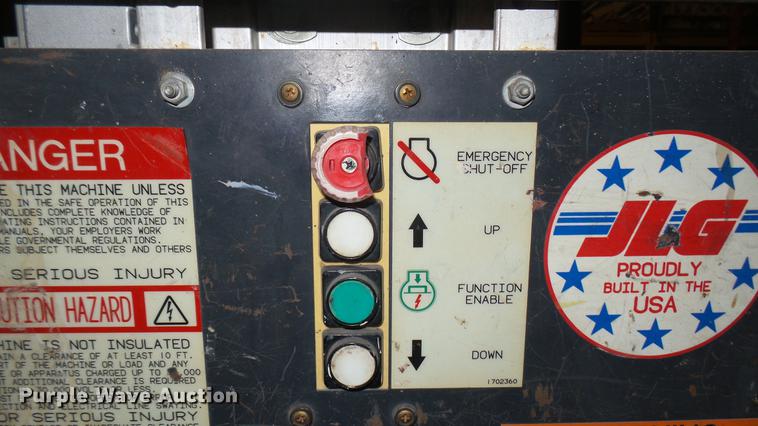 image for item ED9166 JLG vertical lift