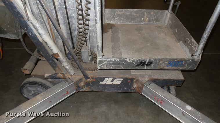 image for item ED9166 JLG vertical lift